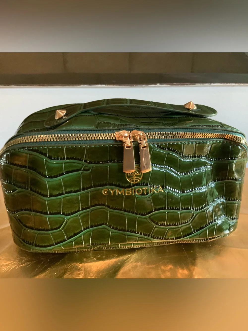 Green Croc-Embossed Makeup Bag